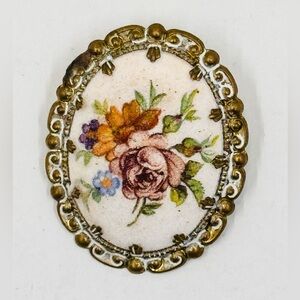 Vintage Stamped Western Germany Gold Tone Sugar Coat Floral Cameo Brooch 2”X1.5”